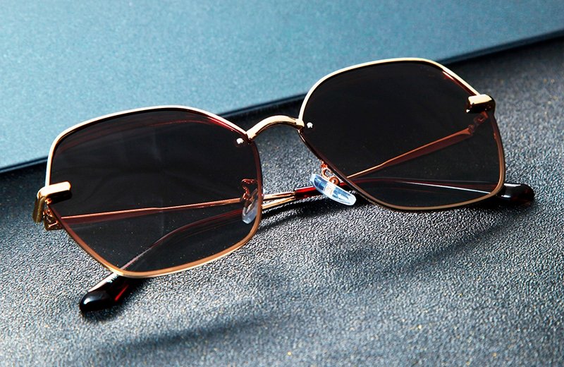Polygonal Frame Trend Sunglasses - starcopia design store